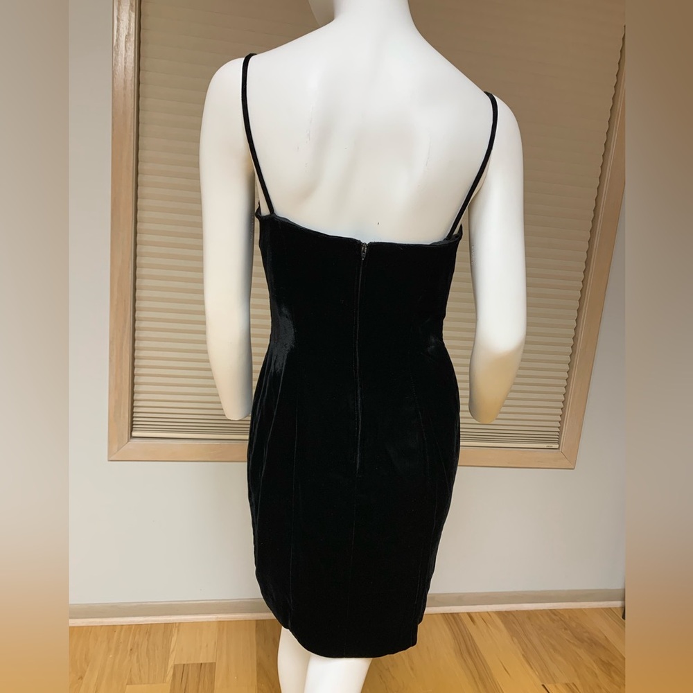 Positively Ellen Vintage black velvet mini dress with faux pearl beads. - Picture 2 of 8